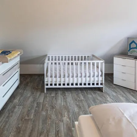 With 3 Bedrooms Σπίτι διακοπών